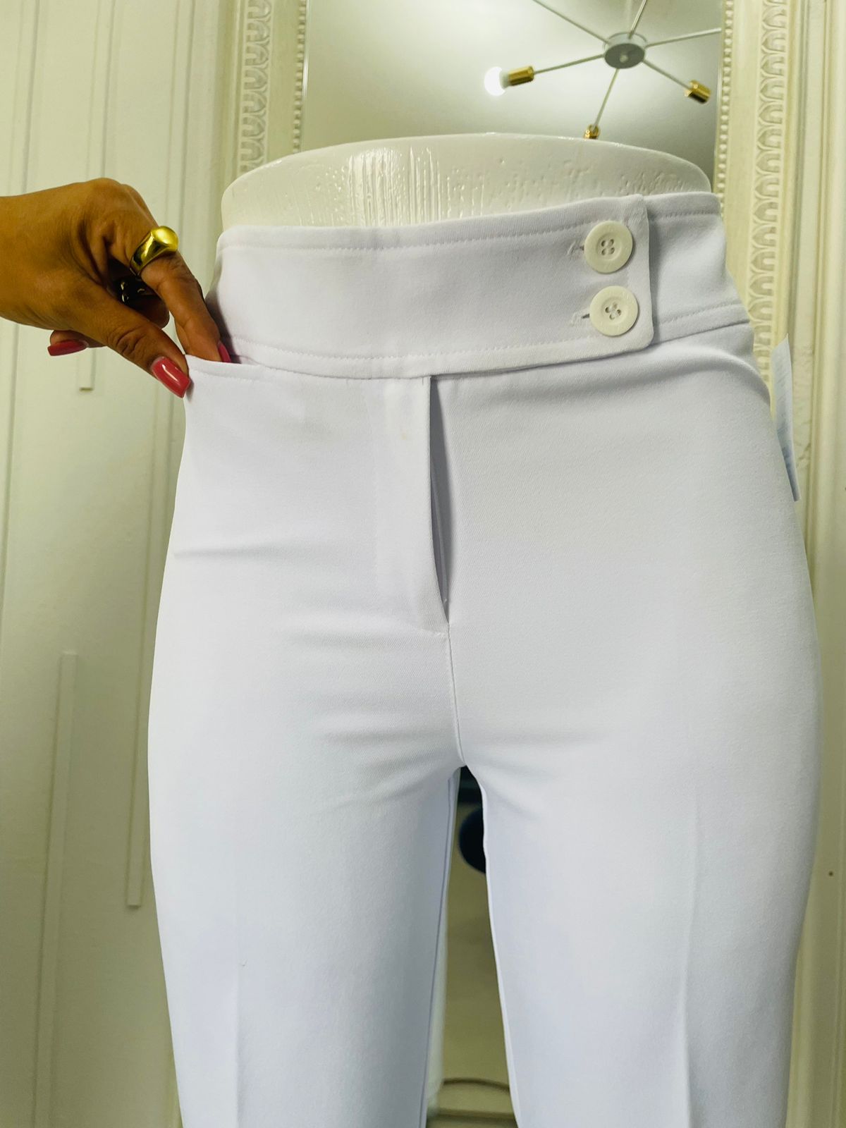 Pantalon blanco mini bolsa